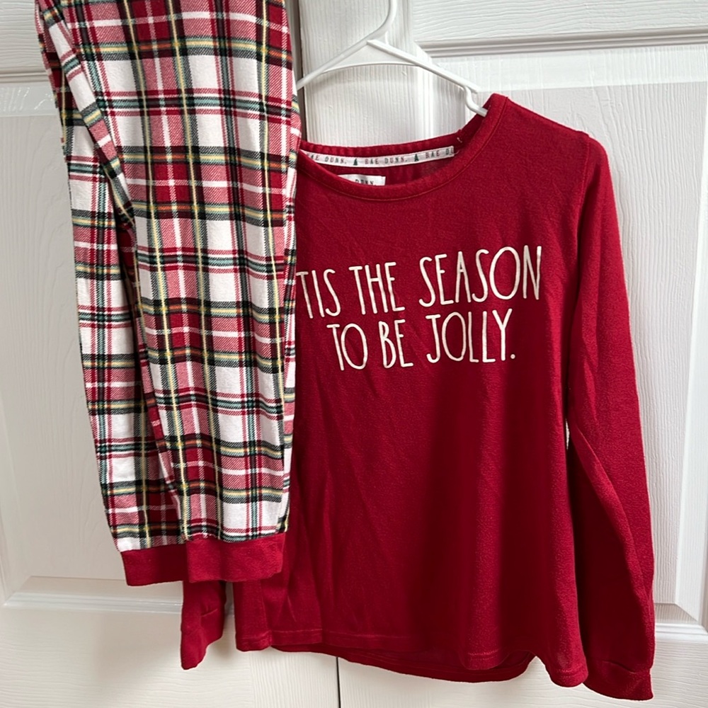 Rae Dunn Pajama Set